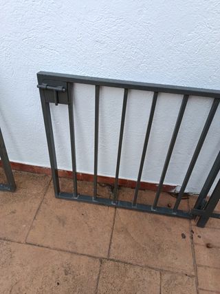 Puerta de jardín metálica