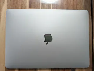 MacBook Air M1 A2338 8GB RAM 256GB SSD