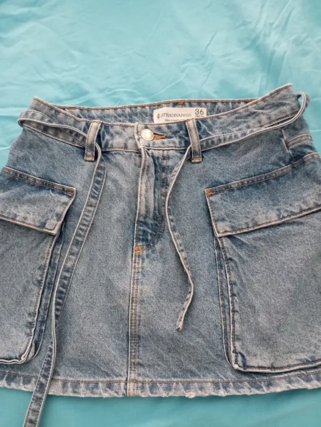 Falda vaquera corta Stradivarius Talla 36