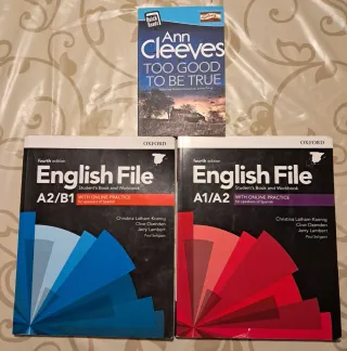 Libros English File A1/A2 y A2/B1.