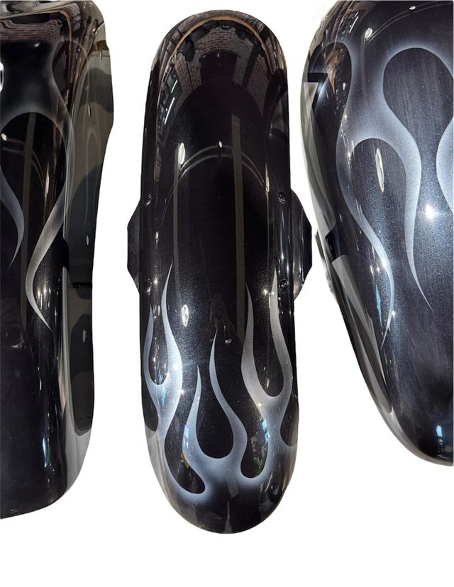 --> Carrocería Harley Davidson Breakout Softail