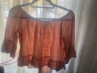 Blusa palo rosa con volantes