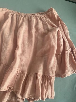 Blusa palo rosa con volantes