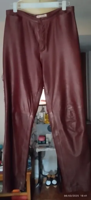 Pantalón de cuero mujer