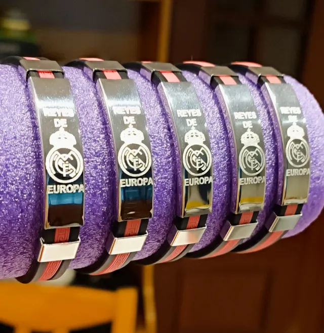2x8€ 5x15€ PULSERA DEL REAL MADRID REYES DE EUROPA