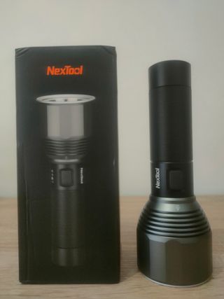 Linterna LED NEXTOOL 2000 Lúmenes