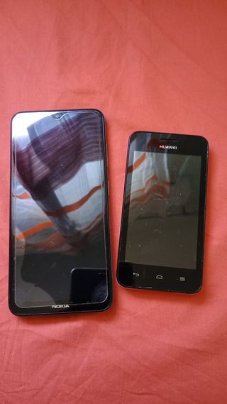 2 Smartphone Huawei e Nokia Neri