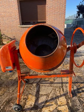 Hormigonera eléctrica 160L
