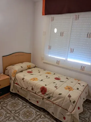 Habitación en alquiler para mujer