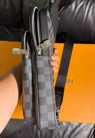 Louis Vuitton Avenue Sling impecable bolso 