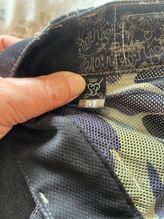 Pantalón Corto Enduro Negro marca Sombrio