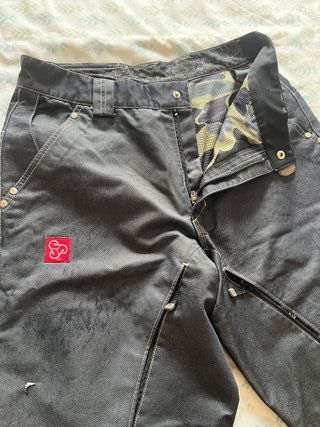 Pantalón Corto Enduro Negro marca Sombrio