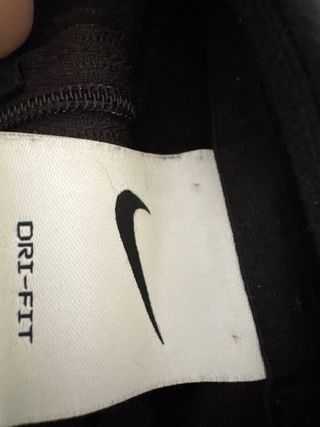Sudadera Nike sin capucha