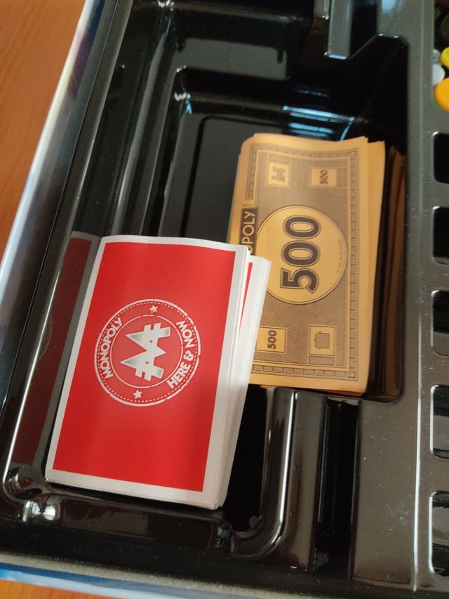 Monopoly Edición Mundial Here & Now