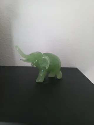 Figura elefante cristal verde