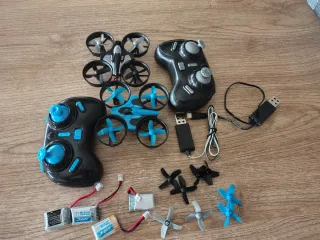 Droni con comandi e accessori