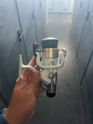 Carrete Shimano Stradic GTM-RB 4000 Japonés
