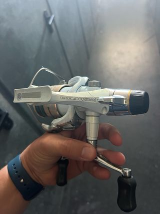 Carrete Shimano Stradic GTM-RB 4000 Japonés