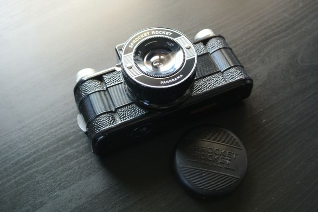 Fotocamera Panoramica Sprocket Rocket 35 mm