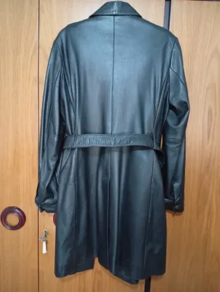 Abrigo de piel negro