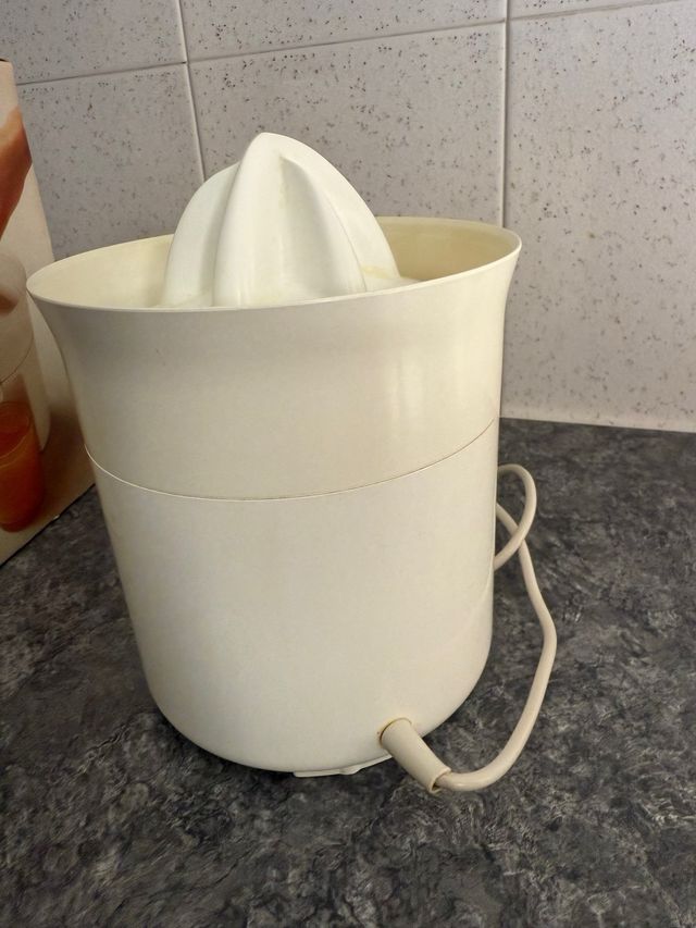 Exprimidor automatico