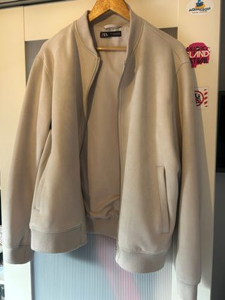 Chaqueta Zara Beige Bomber