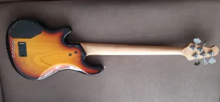 Bajo Lakland 5502 5 cuerdas