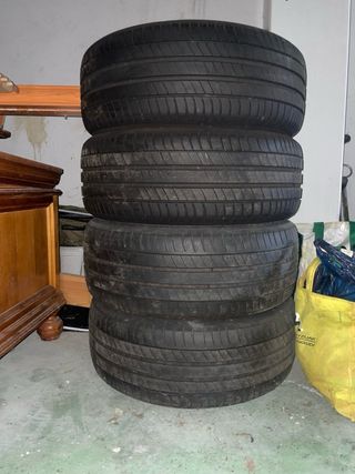 Juego Llantas BMW con neumáticos nuevos
225/55 R16