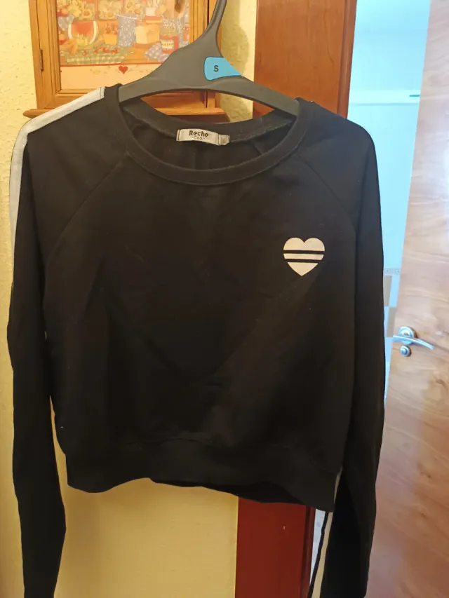 Mini sudadera Rocche negra con corazón blanco Tall