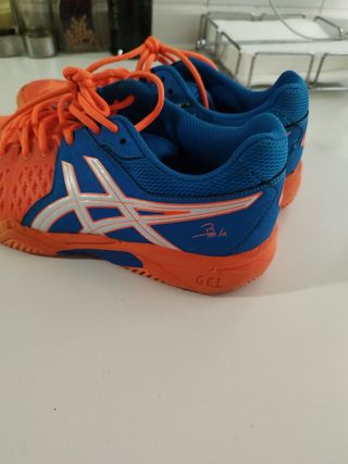 Zapatillas Asics Naranja y Azul