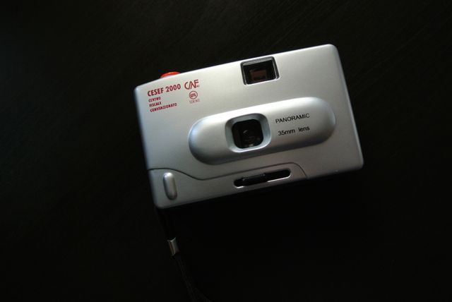 Fotocamera punta-e-scatta panoramica 35mm