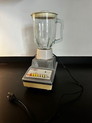 Licuadora Batidora demoka , mini moka