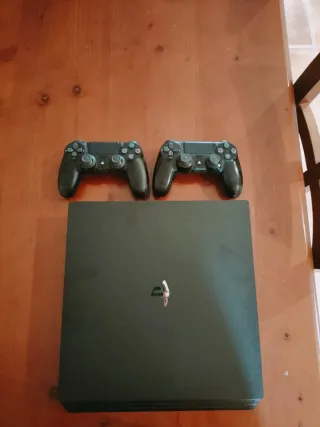 PS4 Pro 1TB+ 2 mandos+ soporte ventilador + juegos