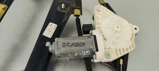 ELEVALUNAS DELANTERO DERECHO VOLKSWAGEN GOLF VII