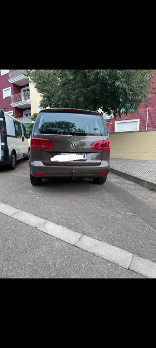 Volkswagen Touran 2011