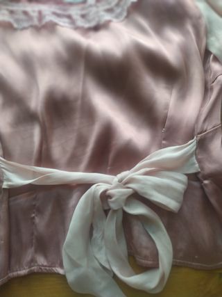 BLUSA/CAMISA de ROSAS ROJAS