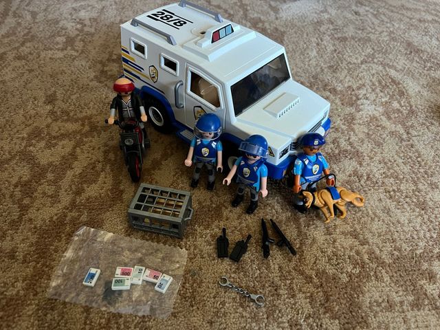 Playmobil 9371 Furgón Policía + Accesorios