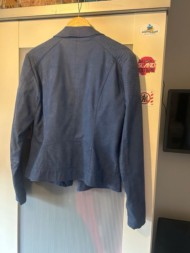 Chaqueta ONLY azul cuero