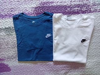 2 Camisetas Nike Azul y Blanca
