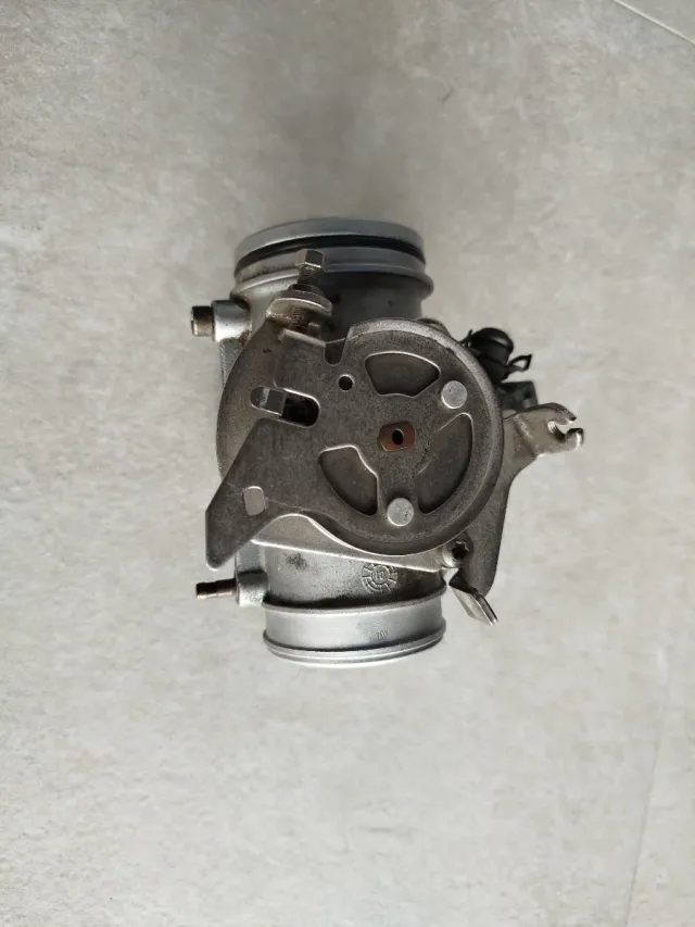 Mariposa Admisión Izquierda BMW R1150RT