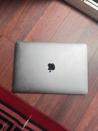 MacBook Pro 13” 2019 2.4Ghz