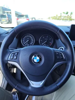 Volante BMW X1 E84