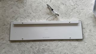 Tastiera Apple USB con cavo