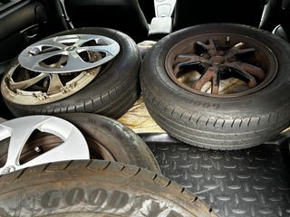 llantas Toyota prius 195/65/R15/91V