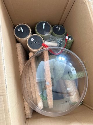 Torre para gatos con hamaca y rascador