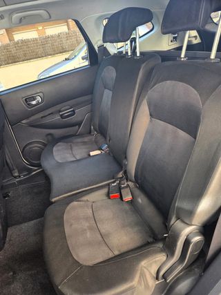 Nissan Qashqai+2 2012