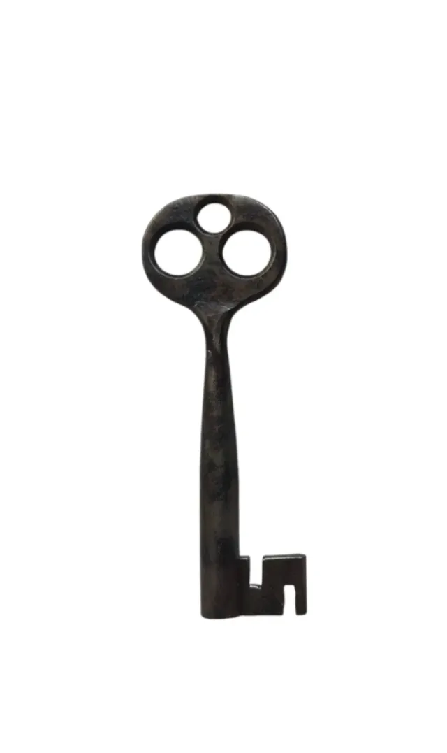 Llave antigua de hierro