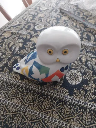 Figura búho cerámica multicolor