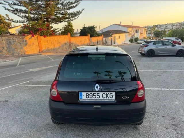 Renault Clio 2004