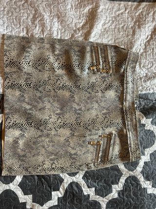 Falda estrecha estampado serpiente